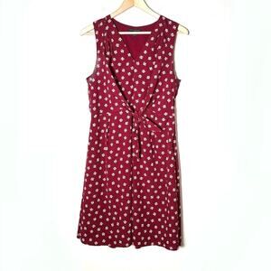 Banana Republic red floral fit and flare V-neck casual dress size 10 B176